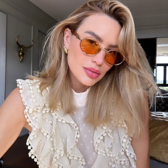 Prada PR65ZS ZVN02Z Sunglasses Gold Oval Frame main image 11